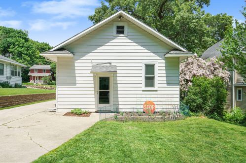 121 Inkster Ave, Kalamazoo MI 49001-3666 exterior