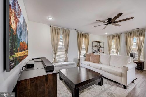 1930 Franklin St, Philadelphia PA 19122-1308 exterior