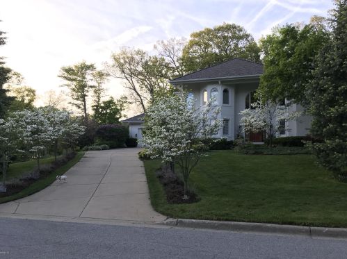 7383 Buccaneer Dr, Grand Rapids MI 49546-9104 exterior