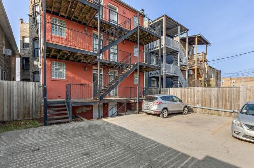 4819 Prairie Ave, Chicago IL  60615-1260 exterior