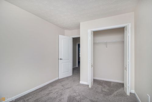 2960 Fields Dr, Lithonia GA  30038-2082 exterior