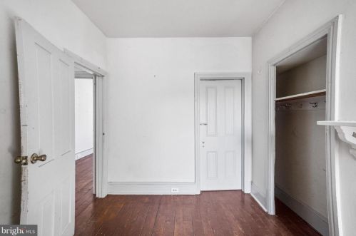 2348 Catharine St, Philadelphia PA 19146-2403 exterior