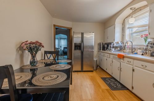 6424 Keeler Ave, Chicago IL 60652-3614 exterior