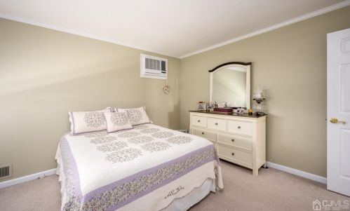 134 Brown Ave, Iselin NJ 08830-2502 exterior