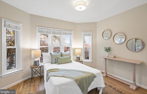 1634 Monroe St, Washington DC 20010-1803 exterior