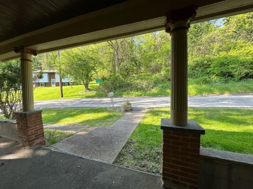 136 Lemington Ave, Pittsburgh, PA 15235-1317