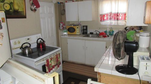 2013 Delaware Ave, Fort Pierce FL 34950-3885 exterior