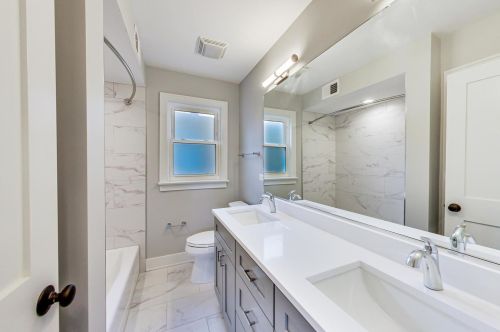 6416 Raven St, Chicago IL  60631-2516 exterior