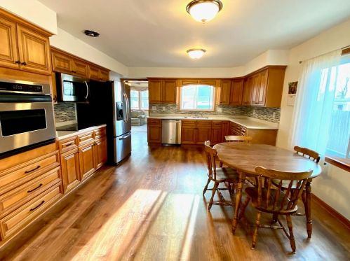 1342 90, Milwaukee WI 53214-2842 exterior