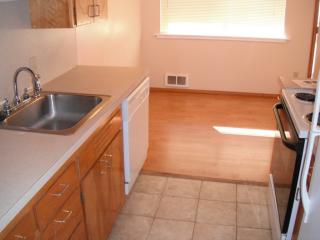 2014 Bertona St, Seattle WA  98199-2357 exterior