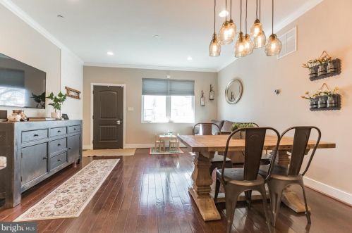 219 Green St, Philadelphia PA 19123-3314 exterior