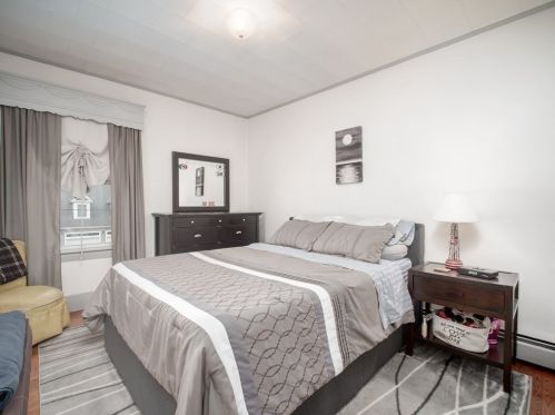 77 Riverdale St, Methuen MA 01844-6105 exterior