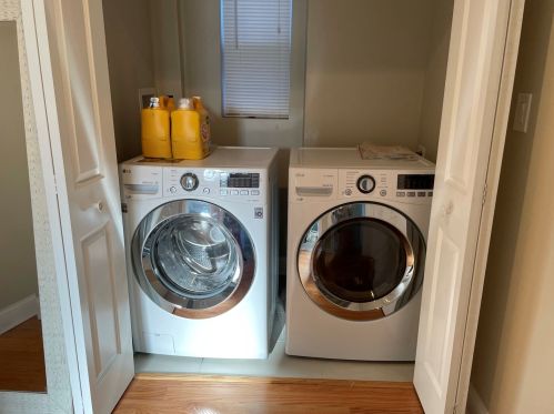 2644 Homer St, Chicago IL 60647-4215 exterior