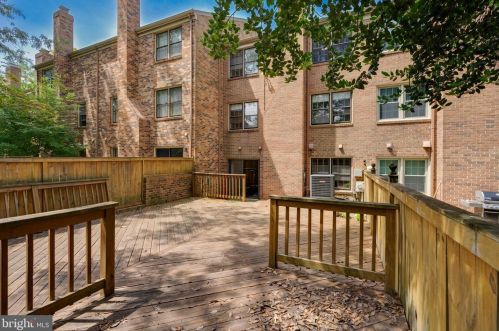 11352 Empire Ln, Rockville MD 20852-2870 exterior