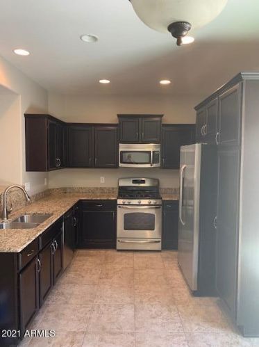 21138 36th Pl, Phoenix AZ  85050-8386 exterior