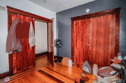 239 Hamilton St, New Brunswick NJ 08901-2205 exterior