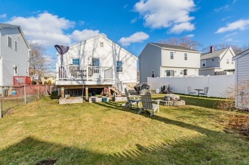 34 Columbia Blvd, Peabody MA 01960-6332 exterior