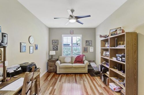 200 Stanhope Cir, Naples FL 34104-0813 exterior