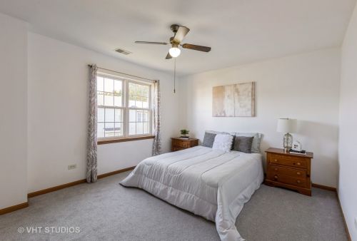 3858 Pathfinder Ln, Joliet IL 60435-8716 exterior