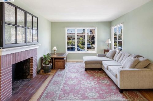 1225 Evelyn Ave, Berkeley, CA 94706-2317