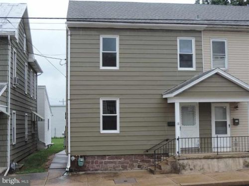 18 Canal St, York, PA 17315-1414