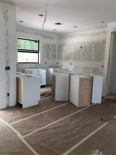 2991 6 Ave, Naples FL 34120-4915 exterior