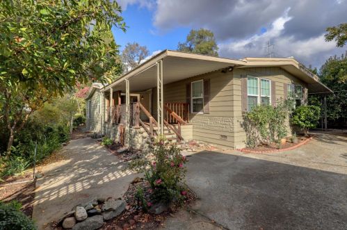 486 Nugget Dr, Folsom, CA 95630-1658