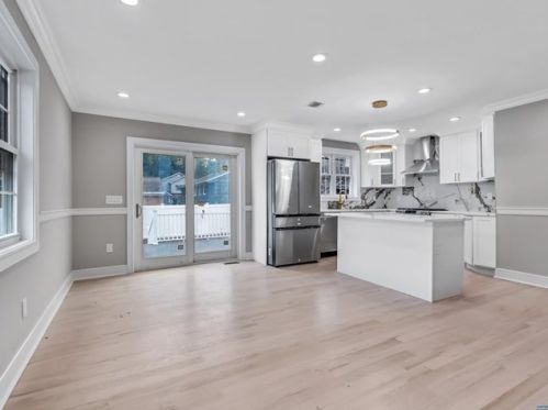 356 New Milford Ave, Dumont NJ 07628-2147 exterior