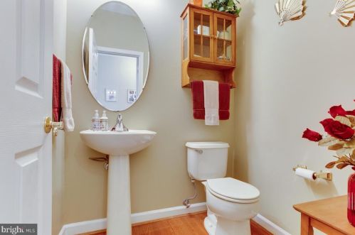 1309 Duchess Ln, Huntingtown MD 20639-2337 exterior