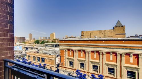 3140 Sheffield Ave, Chicago IL  60657-4418 exterior