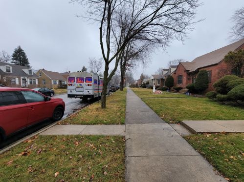 14515 La Salle St, Chicago, IL 60827-2726