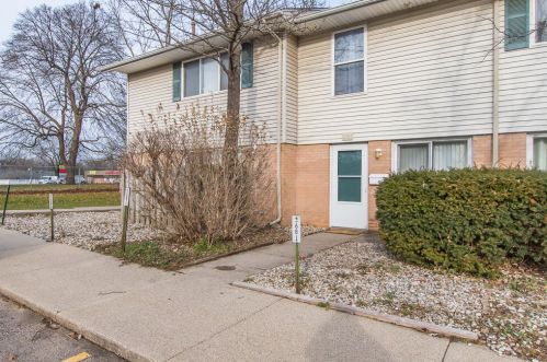 3683 Kenbrooke Ct, Kalamazoo, MI 49006-5438