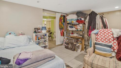 12115 Valleywood Dr, Silver Spring MD 20902-2239 exterior