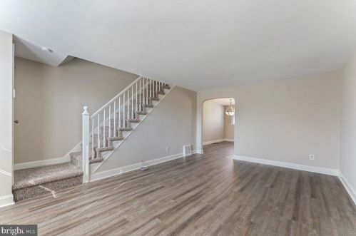 247 Spruce St, Manor, PA 19036-1018