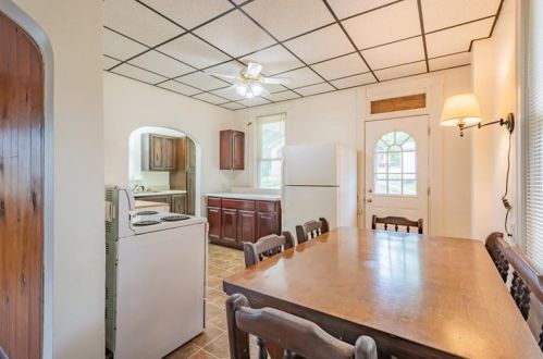 15 Race St, Manor PA 15665-1609 exterior