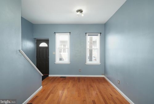 1019 Bouvier St, Philadelphia, PA 19146-1903