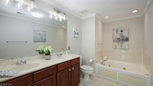 406 Donato Cir, Scotch Plains NJ 07076-1068 exterior