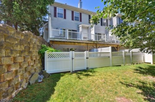 1908 Bayley Ct, Bridgewater NJ  08807-3544 exterior