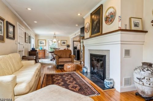 69 Shore Trl, Sparta NJ  07871-1714 exterior