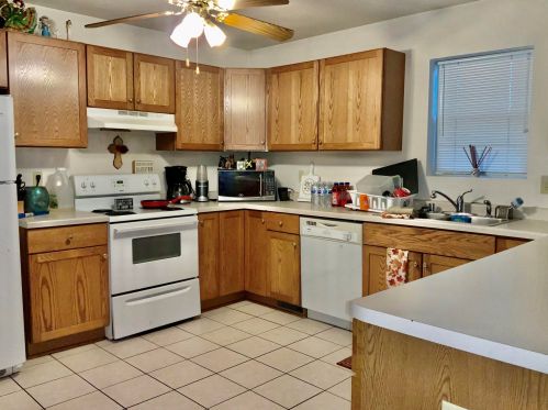 2236 84th St, Milwaukee, WI 53227-1740