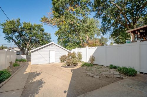 5153 Cologne Ave, Saint Louis MO 63116-1317 exterior