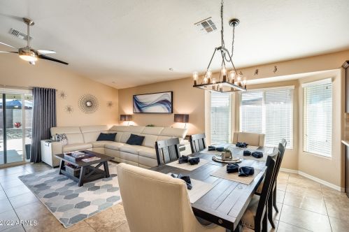 5623 27 Dr, Phoenix AZ 85053-1725 exterior