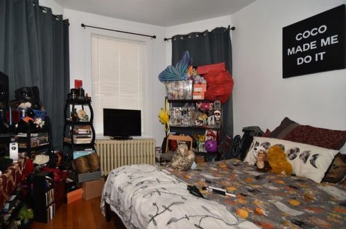 832 Elm St, Woonsocket RI 02895-3507 exterior