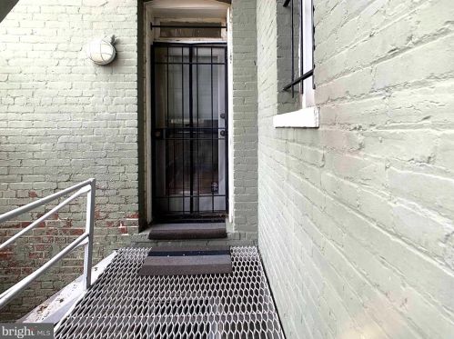 1423 R St, Washington DC 20009-3865 exterior