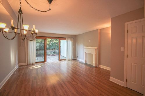 221 Colony Ct, Pittsburgh PA 15237 exterior