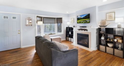 16 Fletcher Pl, Madison NJ 07940-2307 exterior