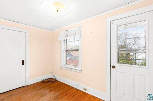 406 43 Ave, Duluth MN 55807-1555 exterior