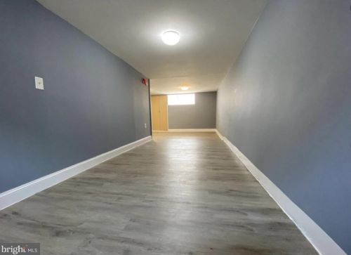 5404 Erdrick St, Philadelphia PA 19135-1012 exterior