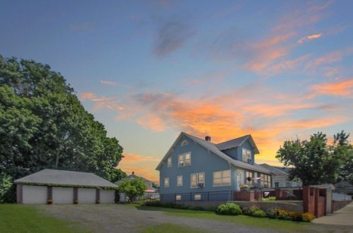 22 Durrell St, Methuen, MA 01844-4211