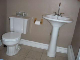 128 Grape St, Philadelphia PA  19127-1409 exterior